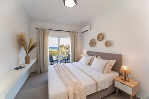 3 bedrooms, in-room safe, iron/ironing board, free WiFi