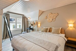 2 bedrooms, desk, iron/ironing board, free WiFi