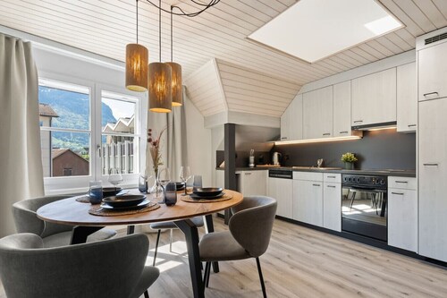 Alpine Gem•AirCon•FreeParking•LakeBeach 8min drive