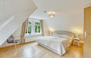 2 chambres, lit de bébé portatif, accès au Wi-Fi (inclus)