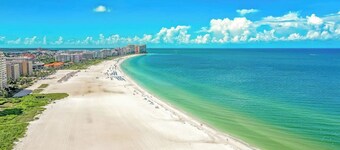 Beachside Retreat—Pool, Hot Tub & Fire Pit