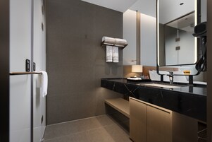 Basic Double Room, City View | Desk, laptop workspace, free WiFi