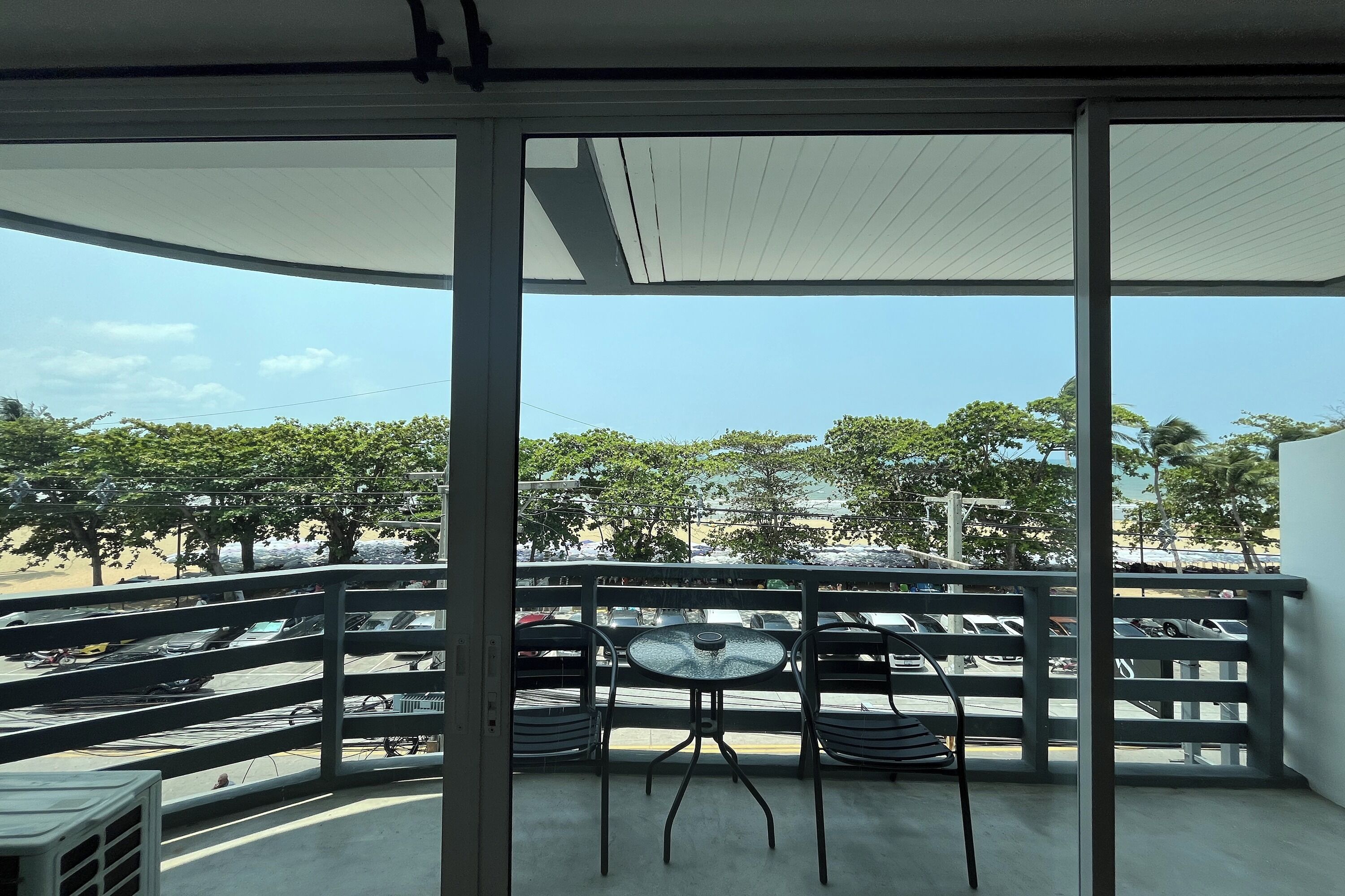 Grand Room, 1 King Bed, Balcony, Sea View | In-room safe, desk, blackout curtains, free WiFi