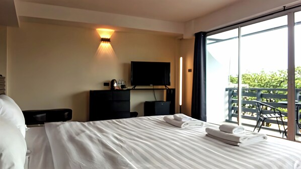 In-room safe, iron/ironing board, cribs/infant beds, rollaway beds