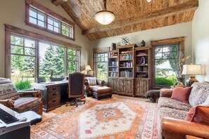 Smart TV, fireplace, offices - Pelican Point | Private Beach, Dock & Views | 35 mins to YNP (Island Park)