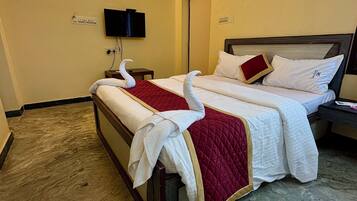 Comfort Double Room, Balcony | Desk, laptop workspace, free WiFi