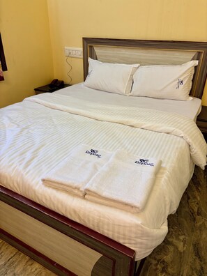 Deluxe Double Room, Balcony, City View | Desk, laptop workspace, free WiFi