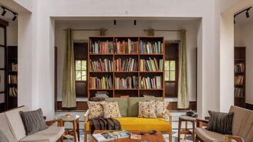 Villa, 1 Bedroom, Garden View | Desk, laptop workspace, free WiFi