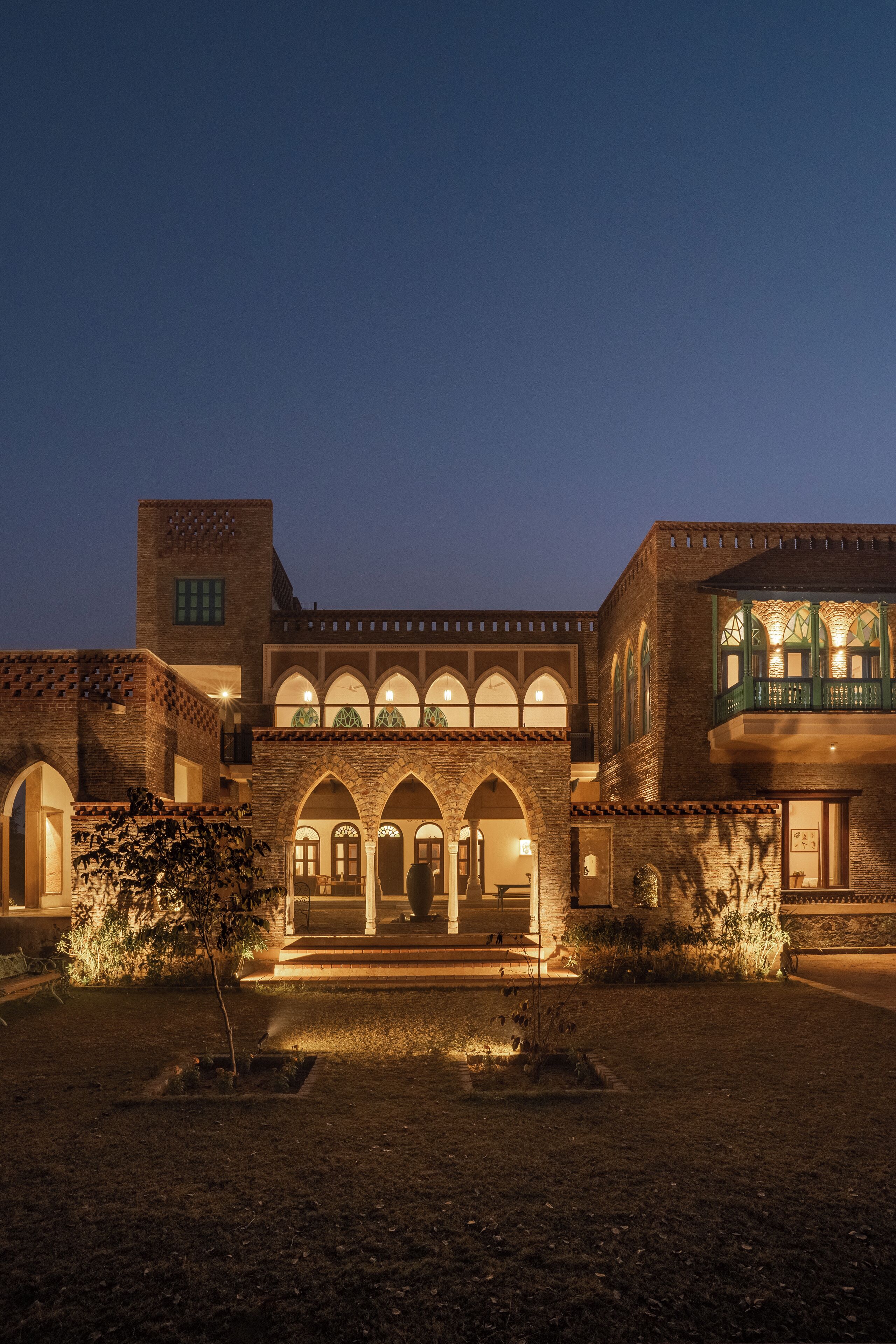 Villa, 5 Bedrooms, Non Smoking, Garden View | Desk, laptop workspace, free WiFi