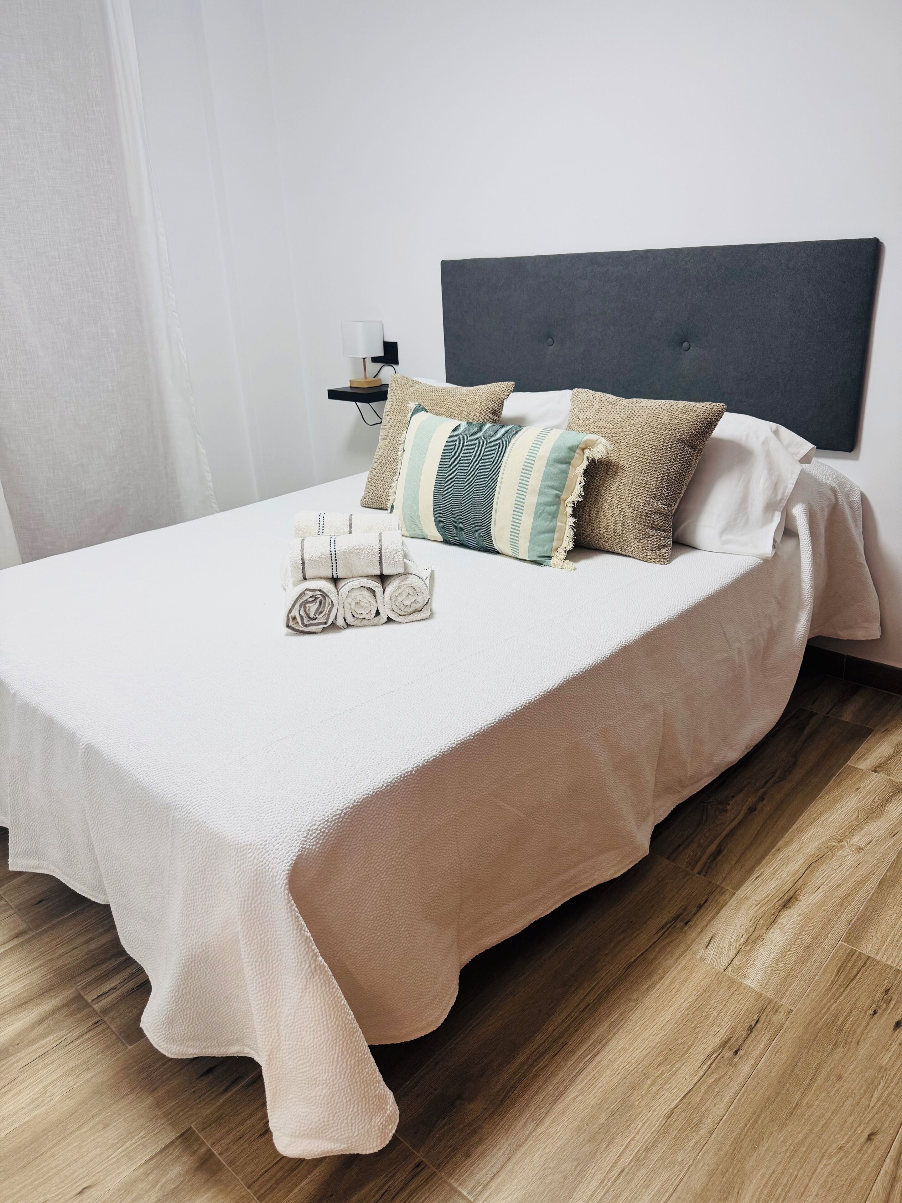 1 bedroom, iron/ironing board, internet, bed sheets