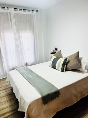 1 bedroom, iron/ironing board, Internet, bed sheets