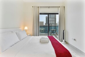 1 室のベッドルーム、デスク、アイロン / アイロン台、WiFi (無料)