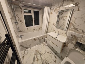 Bathroom - Standard Double Room - Shared (Slough)