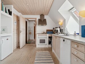 Fridge, dishwasher, cookware/dishes/utensils