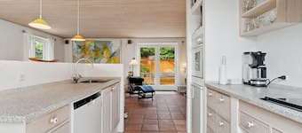 "Adelita" - 300m from the sea by Interhome