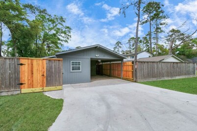 Modern 1BR w/ Coffee Nook+ 55"TV + Working Desk