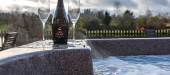 Gather, Celebrate, and Soak in the Views at Ollie’s Lodge sleeping 8.