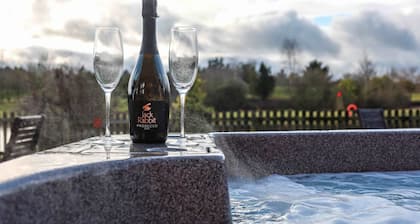 Gather, Celebrate, and Soak in the Views at Ollie’s Lodge sleeping 8.