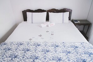 8 bedrooms, iron/ironing board, WiFi, bed sheets