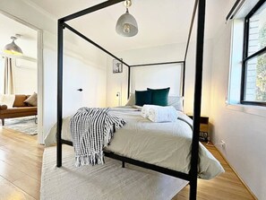 1 habitación, tabla de planchar con plancha, wifi y ropa de cama