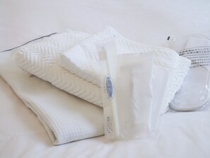 Standard Single Room, Non Smoking | Room amenity