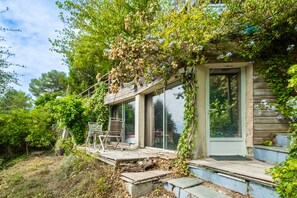 Terrace/patio - Provençal Cottage with 3 Bedrooms, Private Pool and Spa, Very Quiet and Natural (Colomars)