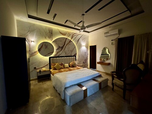 Guest House With Air Condition And Flat Screen TV