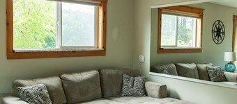 Driftwood Dreams- 3 BR in the heart of Homer