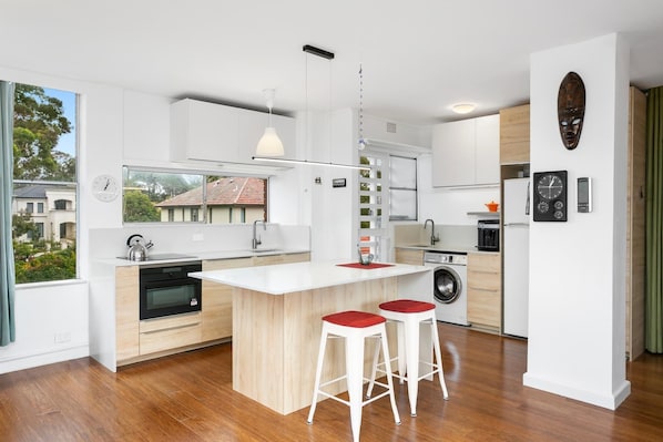 Microwave, stovetop, dishwasher