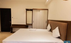 Premium Double Room | Free WiFi