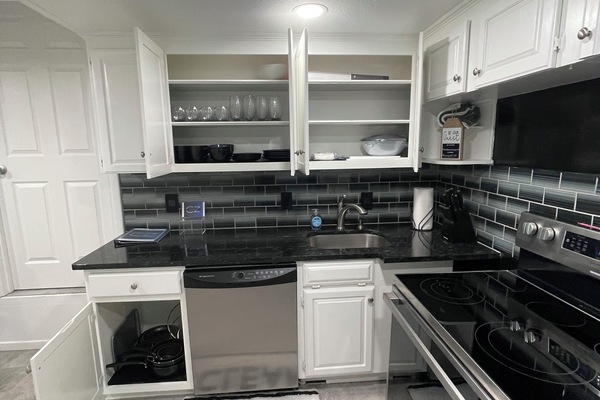 Microones, forn, placa de cuina i rentaplats