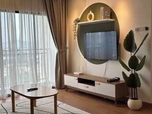 Apartment, 2 Bedrooms | Living area