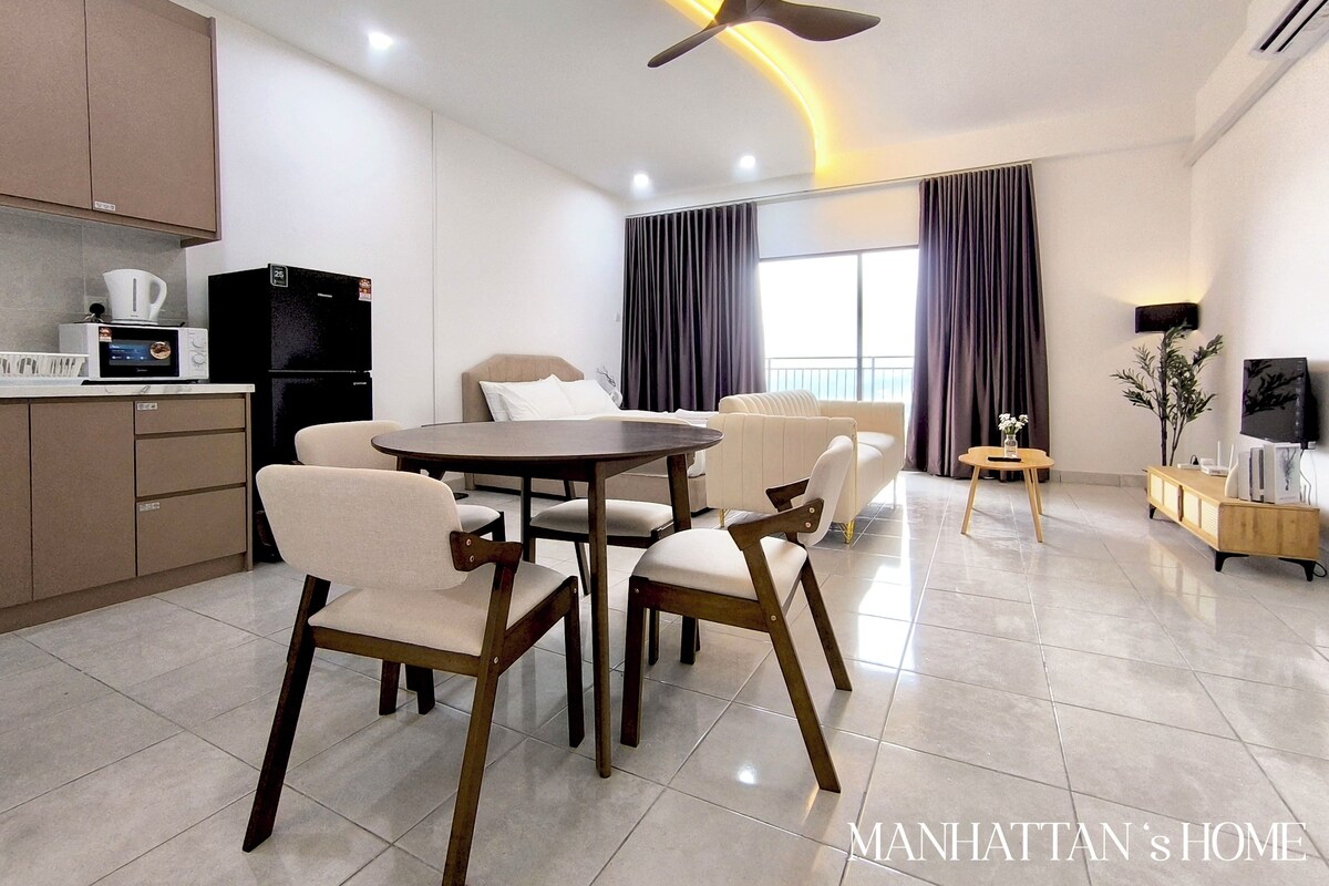 Apartment, 1 Queen Bed | Iron/ironing board, free WiFi, bed sheets