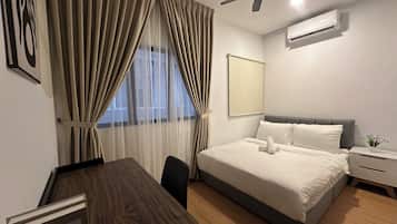 Apartment, 2 Bedrooms | Seterika/papan seterika