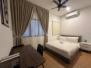 Apartment, 2 Bedrooms | Iron/ironing board