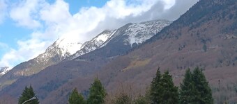 T2, private parking and balcony, classified 2*, 300m from the center of Cauterets.