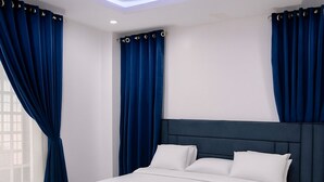 3 室のベッドルーム、アイロン / アイロン台、WiFi、ベッドシーツ