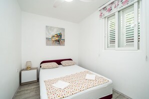 Apartment | 1 bedroom, bed sheets - Apartment & Rooms Alan - Double Room With Shared Bathroom 1 (Dubrovnik)