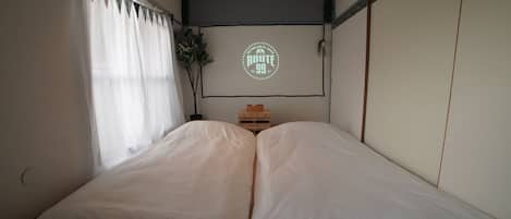 Leilighet, ikke-røyk, tekjøkken | Oppholdsområde | TV