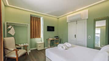 ห้องคอมฟอร์ทดับเบิล, วิวภูเขา | โต๊ะทำงาน, ผ้าม่านกันแสง, ห้องเก็บเสียง, Wi-Fi ฟรี