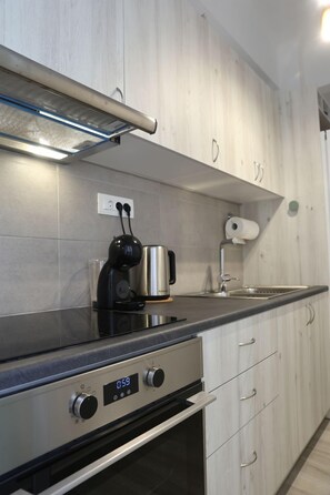 Comfort Apartment, Kitchen | Private kitchen