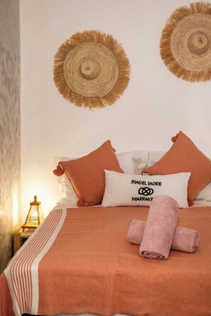Deluxe Double Room, Courtyard View | In-room safe, free WiFi