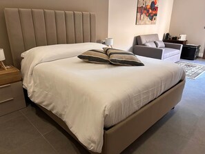 6 chambres, fer et planche à repasser, lit parapluie, Wi-Fi gratuit