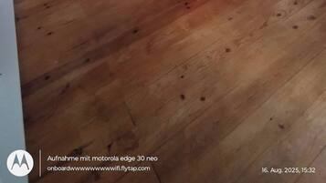 2 habitaciones, acceso a internet y ropa de cama