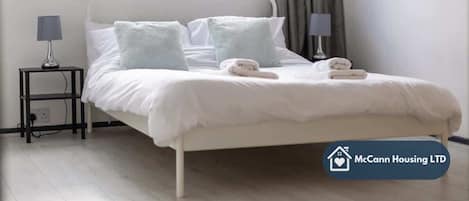 3 bedrooms, iron/ironing board, WiFi, bed sheets