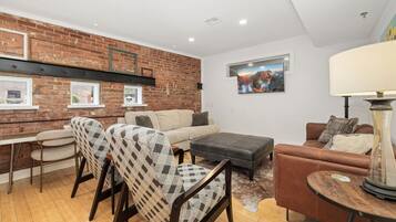 Televisión y oficina