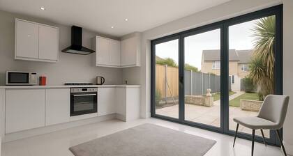 House in Brighton & Hove with Parking