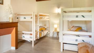 4 bedrooms, WiFi