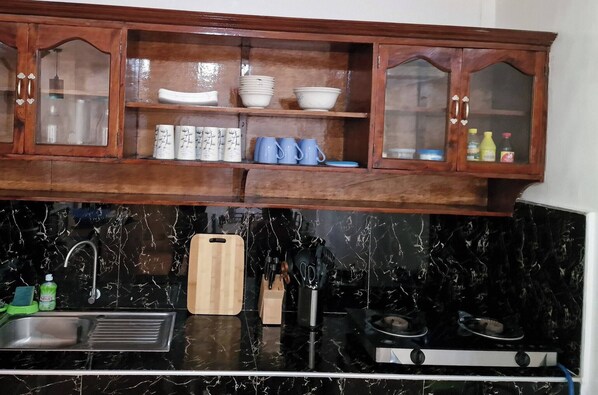 Fridge, microwave, stovetop, toaster