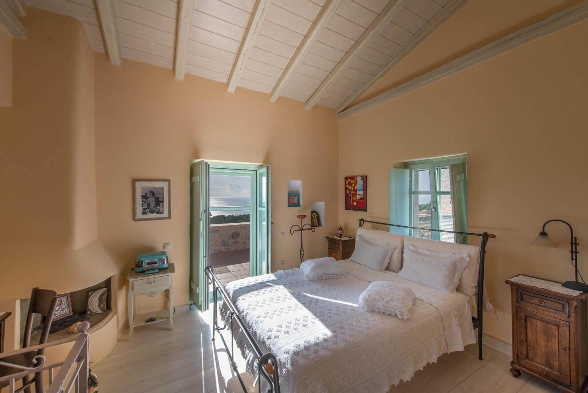 4 chambres, fer et planche à repasser, Wi-Fi, literie fournie